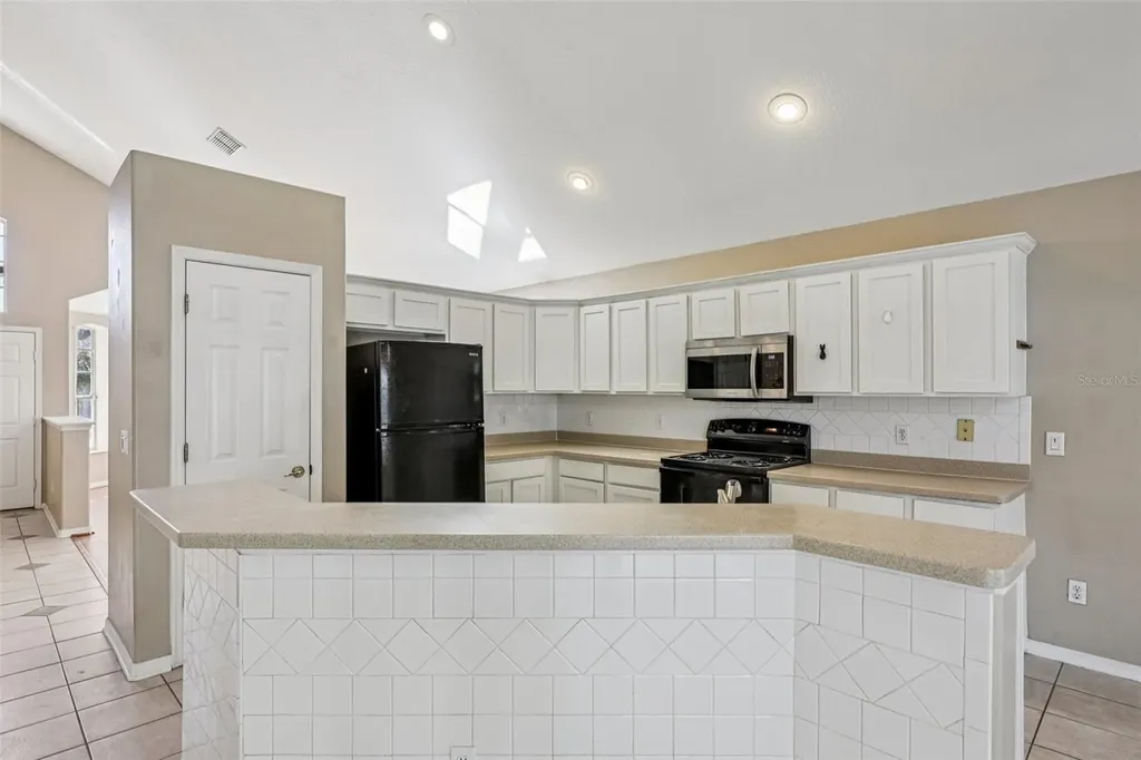 5086 Hook Hollow Circle Orlando FL 32837
