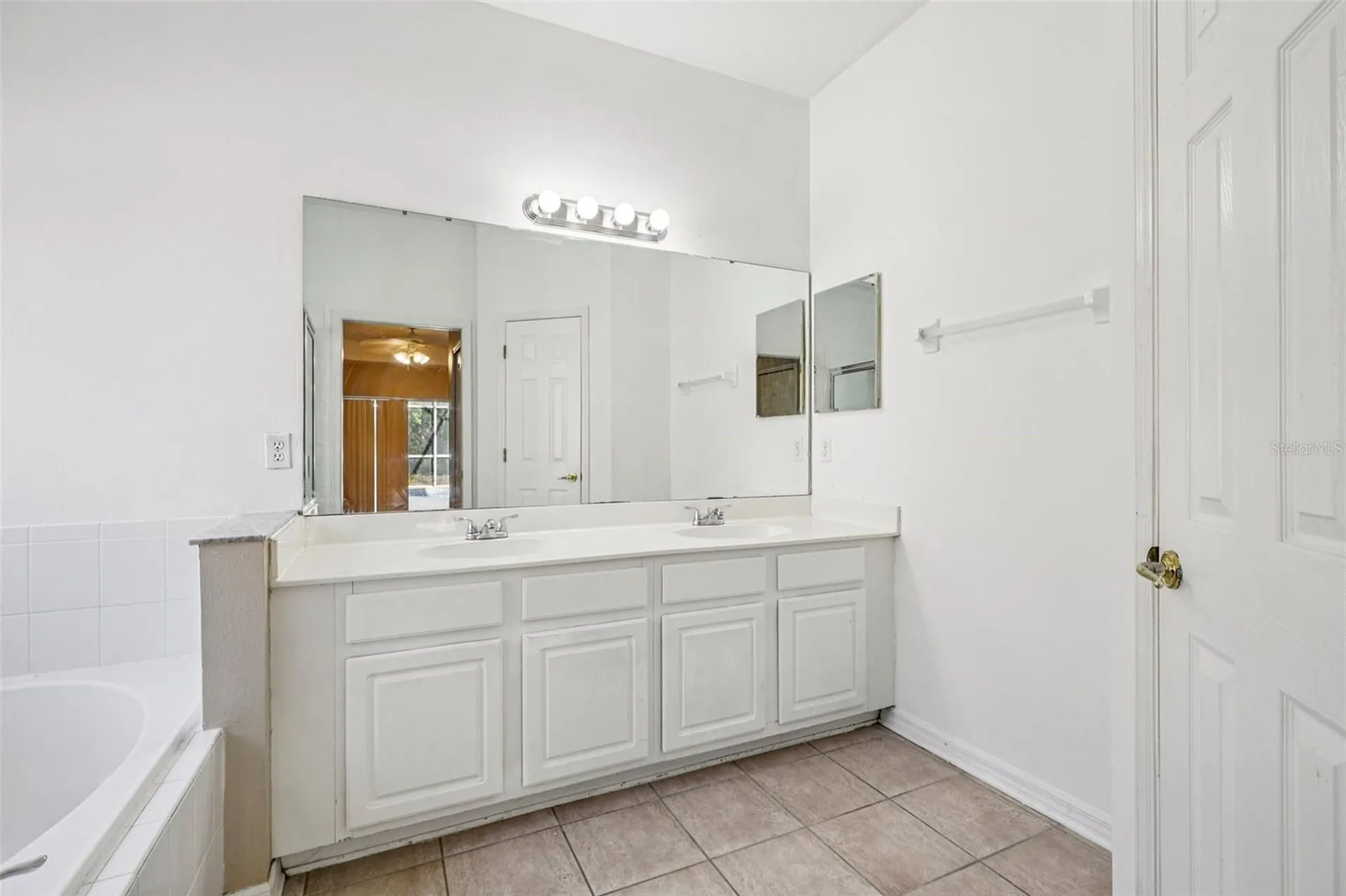 5086 Hook Hollow Circle Orlando FL 32837