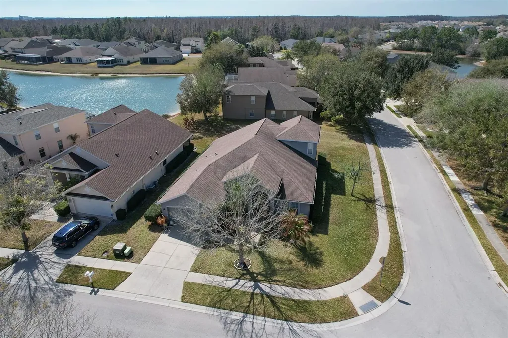 4639 Pointe O Woods Drive Wesley Chapel FL 33543