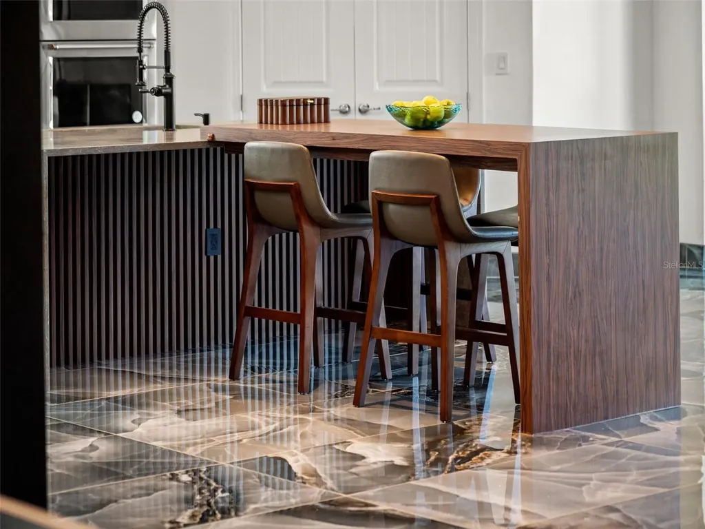 9225 Hanging Vine Court Orlando FL 32836