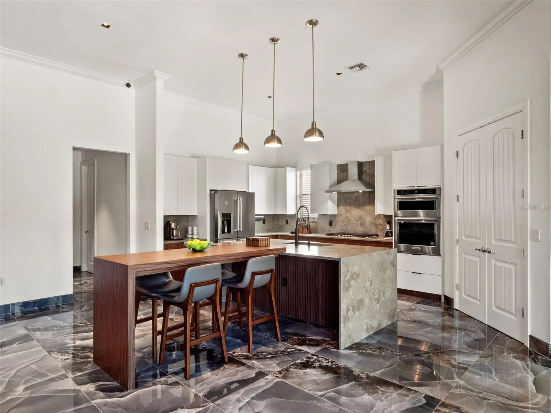 9225 Hanging Vine Court Orlando FL 32836