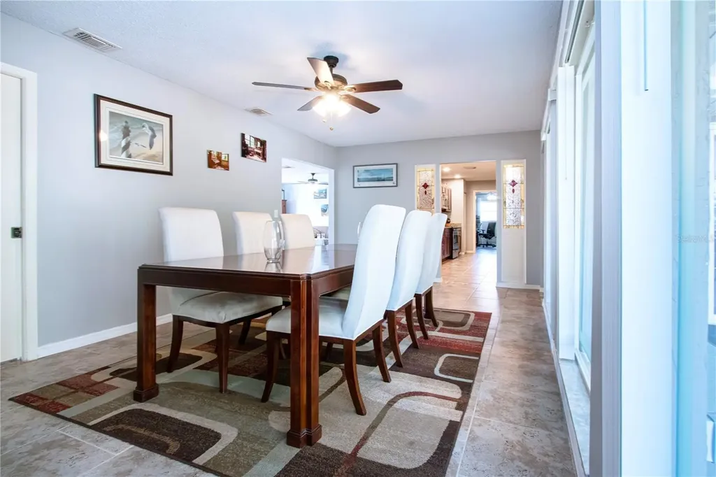 203 Amesbury Circle Sun City Center FL 33573