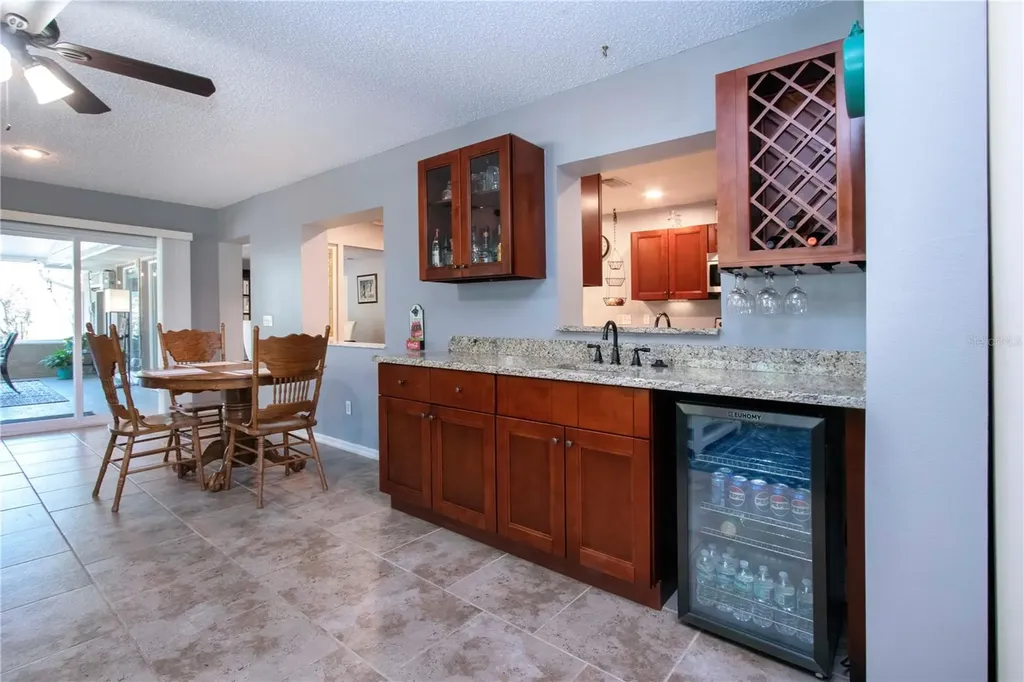 203 Amesbury Circle Sun City Center FL 33573