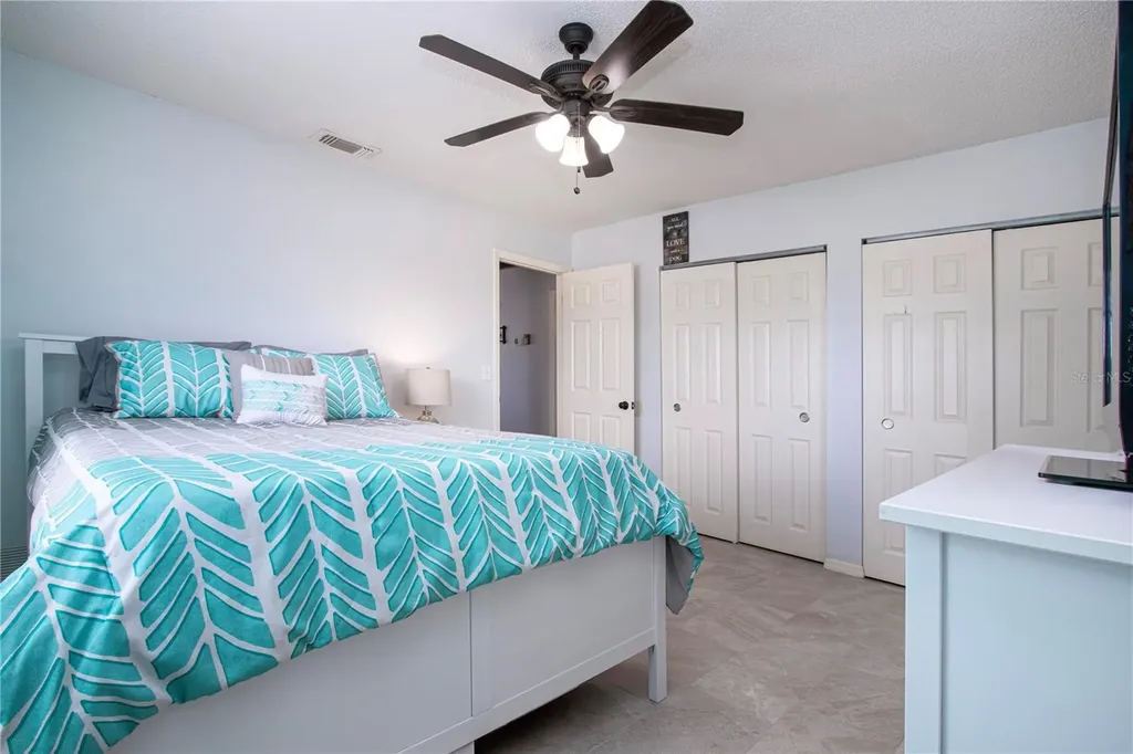 203 Amesbury Circle Sun City Center FL 33573