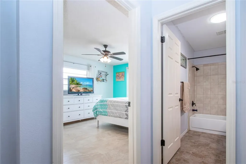 203 Amesbury Circle Sun City Center FL 33573