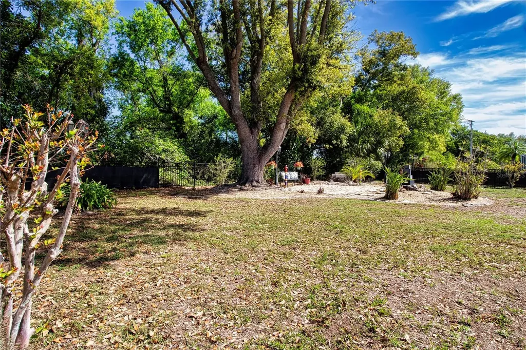 203 Amesbury Circle Sun City Center FL 33573
