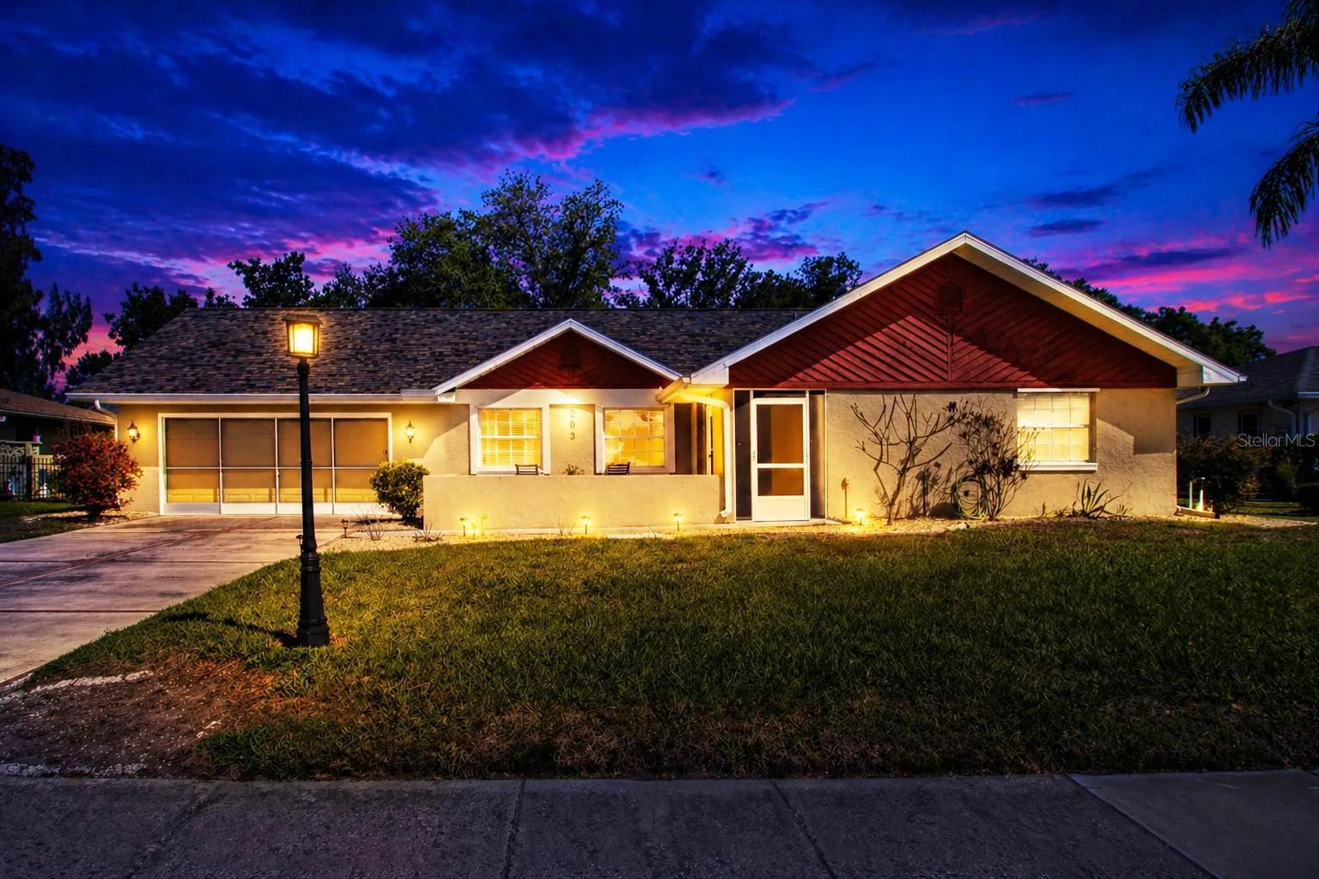 203 Amesbury Circle Sun City Center FL 33573