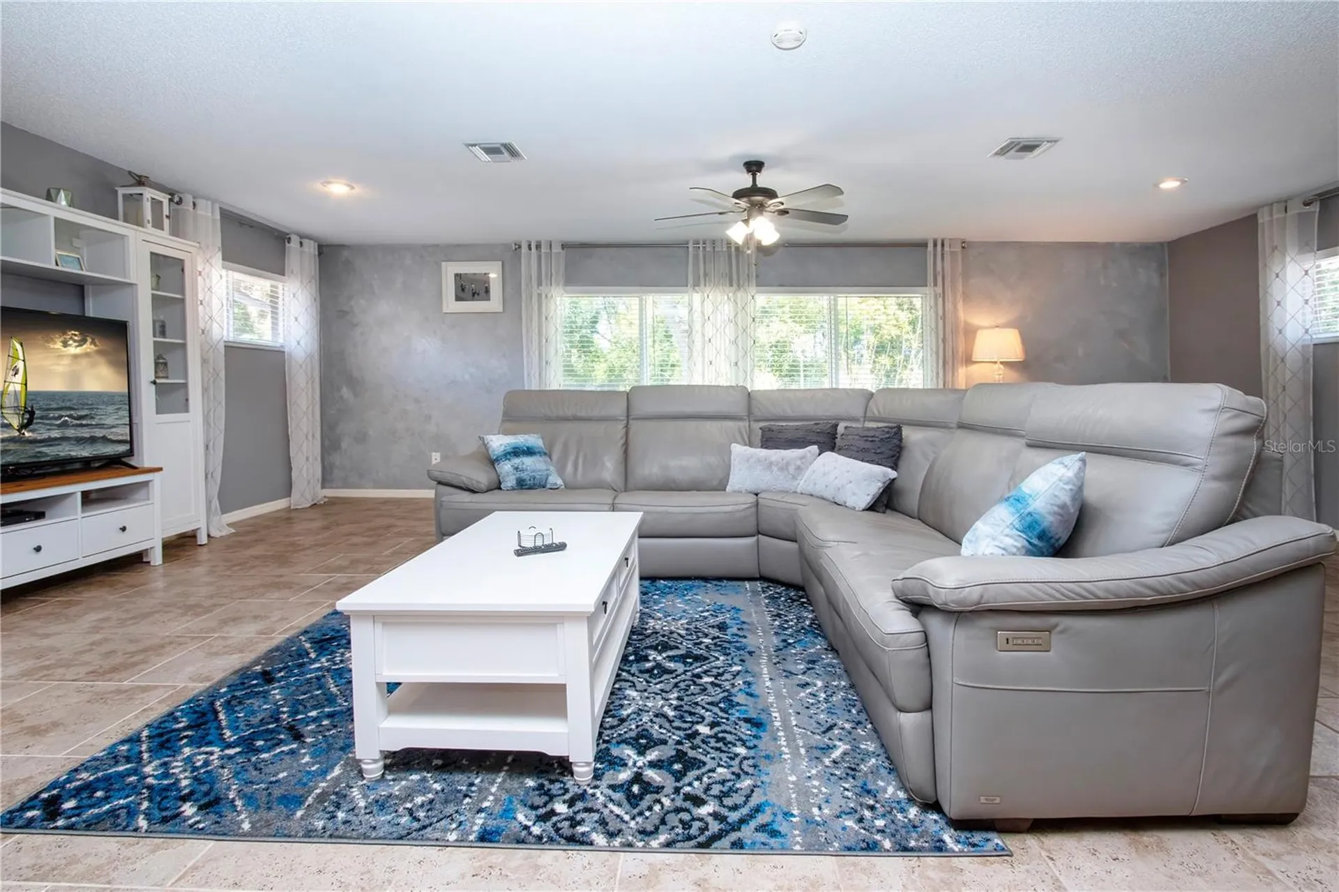 203 Amesbury Circle Sun City Center FL 33573