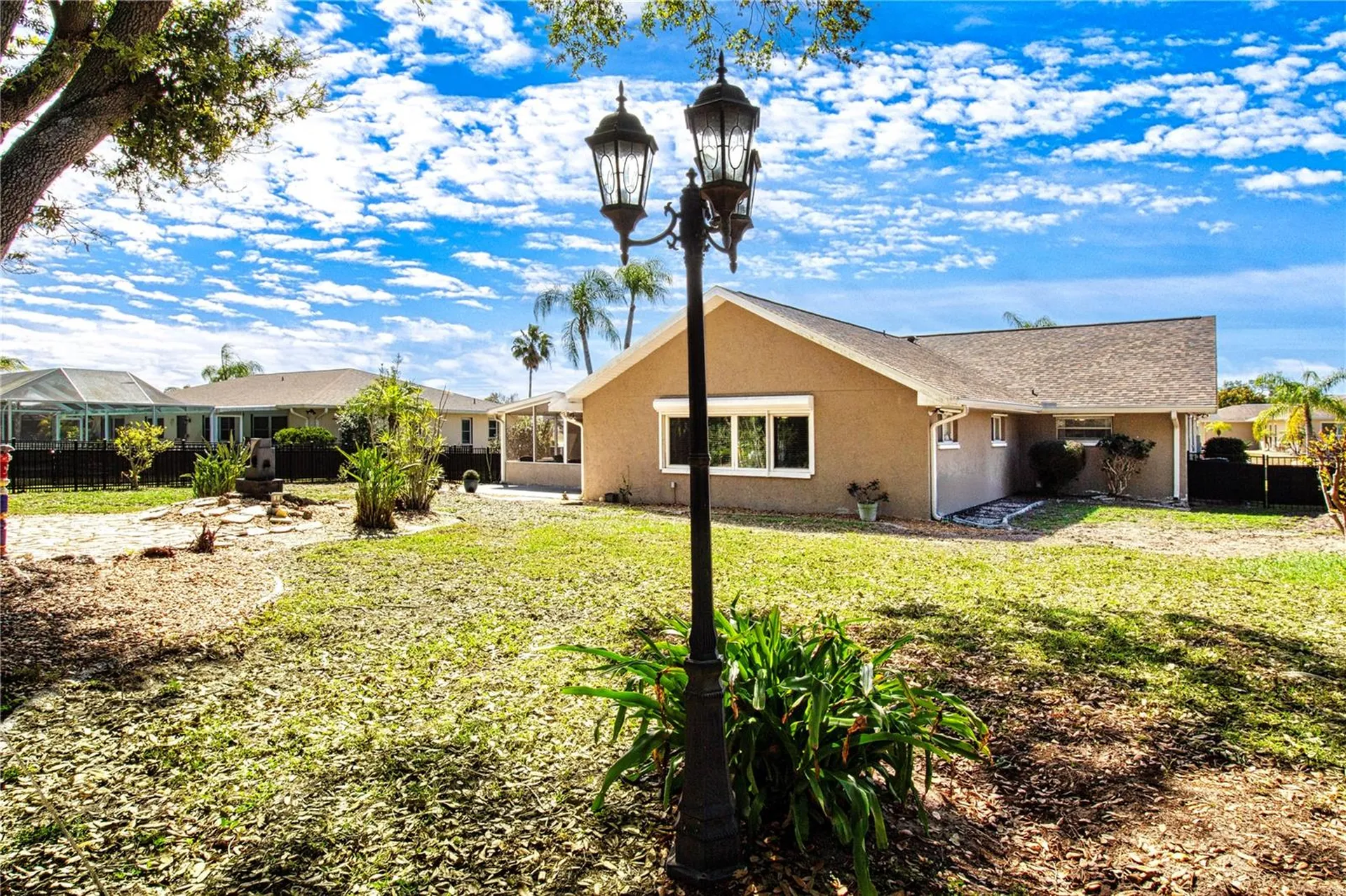 203 Amesbury Circle Sun City Center FL 33573