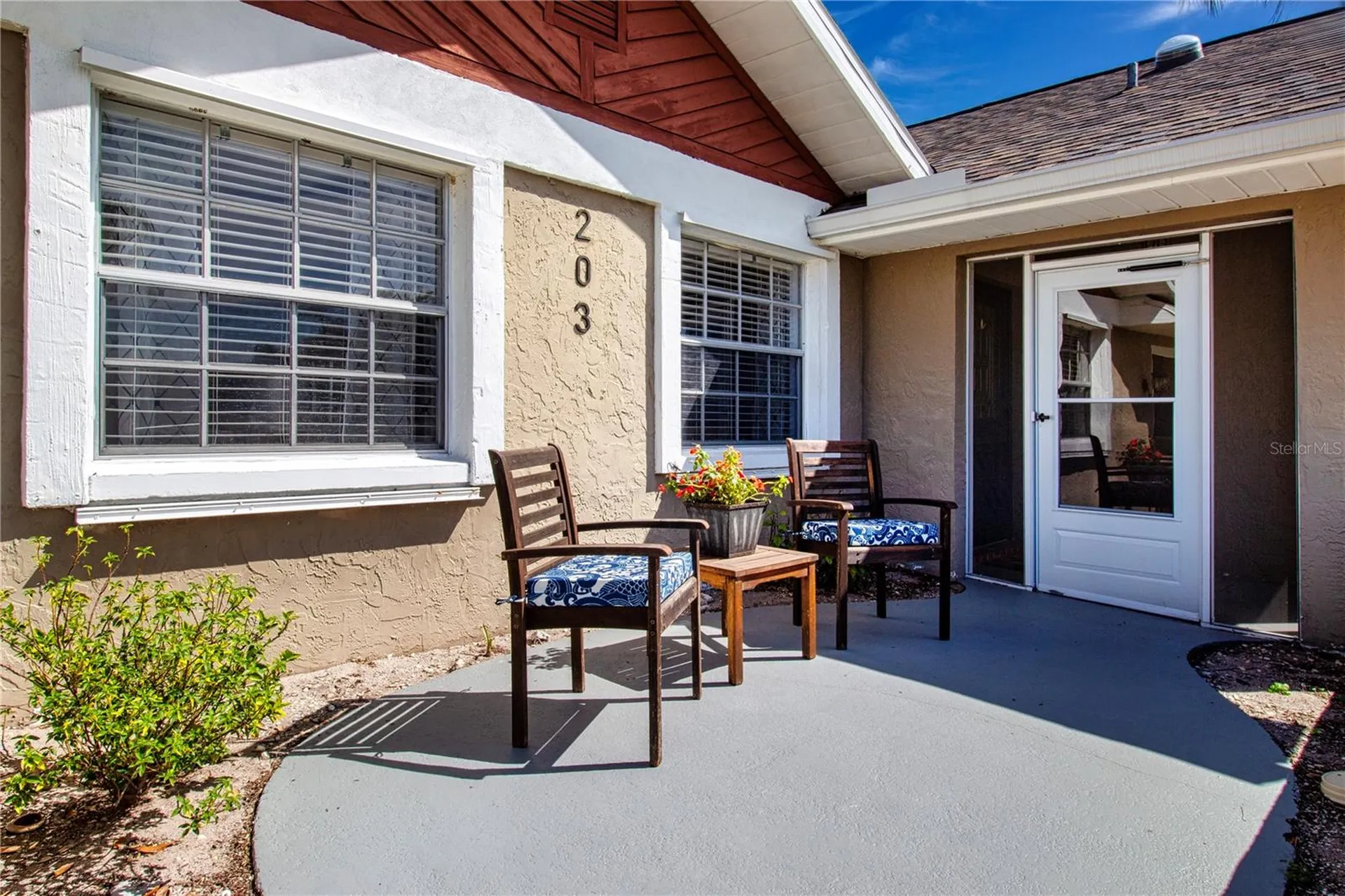 203 Amesbury Circle Sun City Center FL 33573