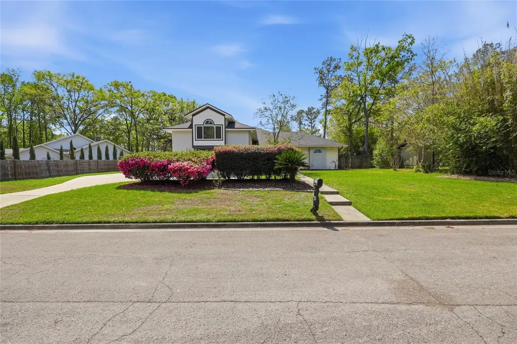 10007 NW 24th Place Gainesville FL 32606