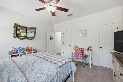 10007 NW 24th Place Gainesville FL 32606