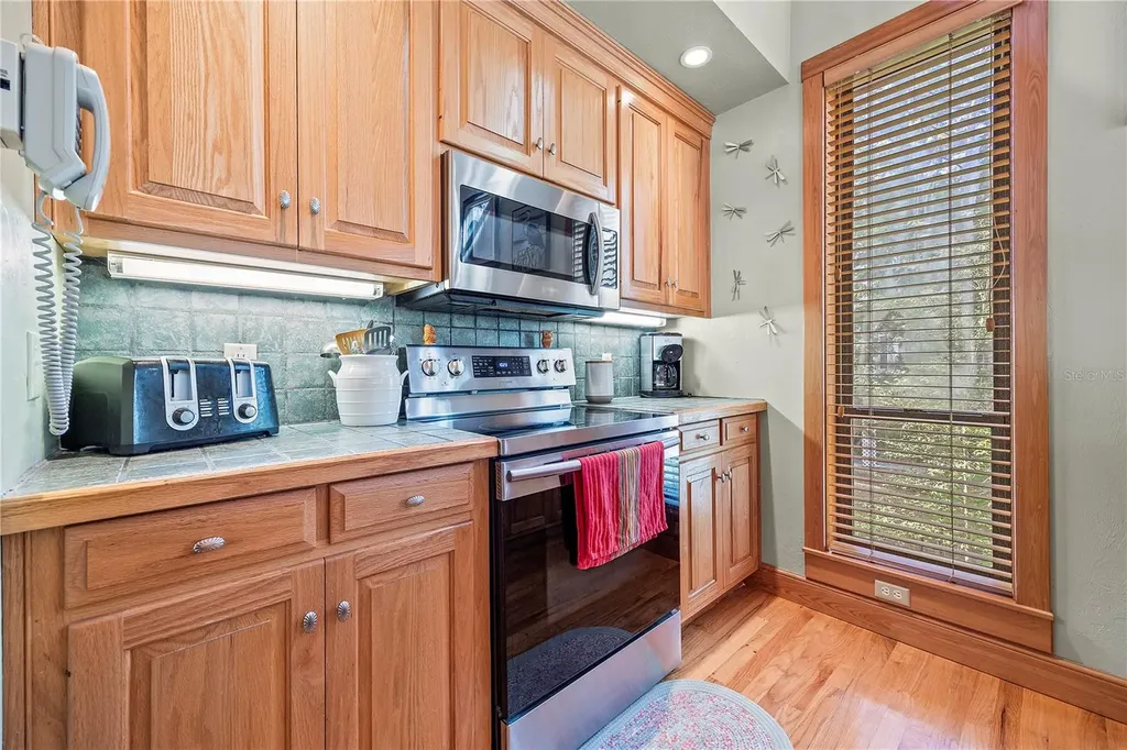 1376 Riverside Avenue Fort White FL 32038