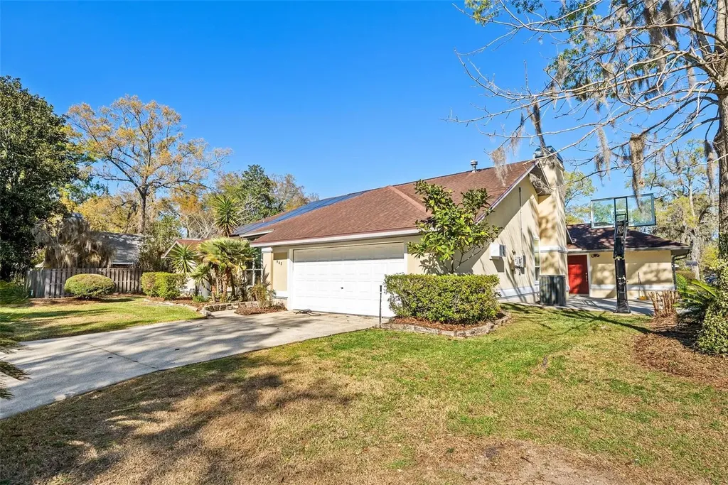 945 SW 82nd Terrace Gainesville FL 32607