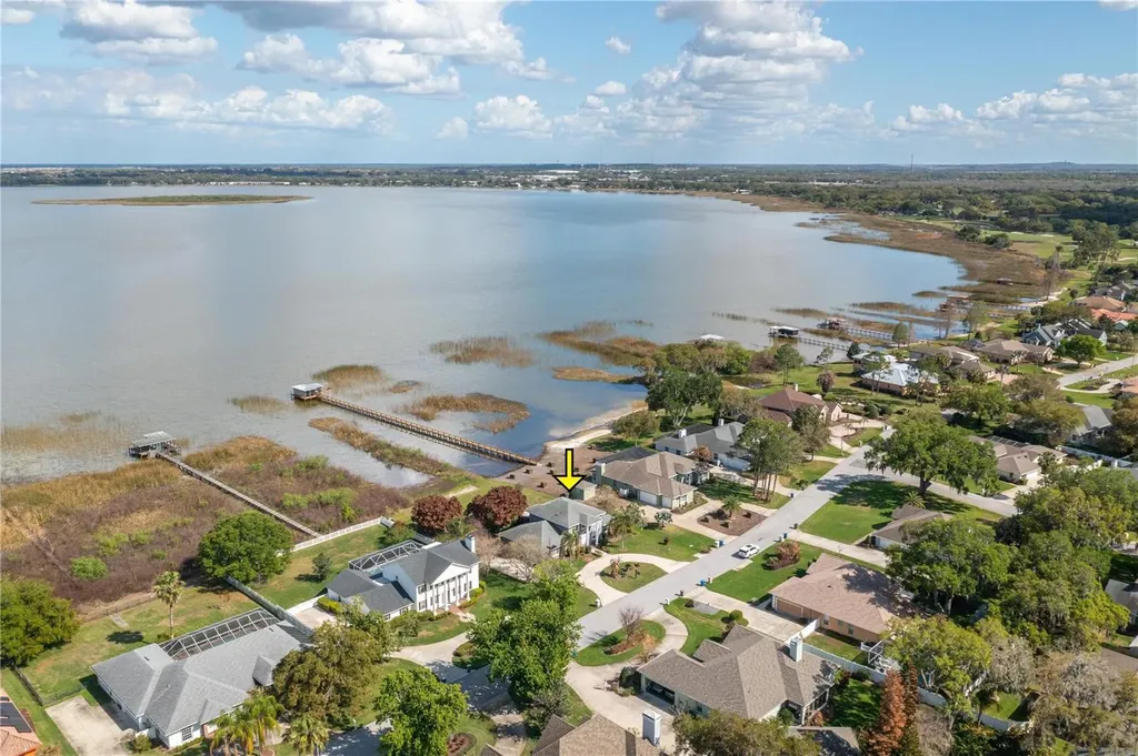 329 Hamilton Shores Drive NE Winter Haven FL 33881