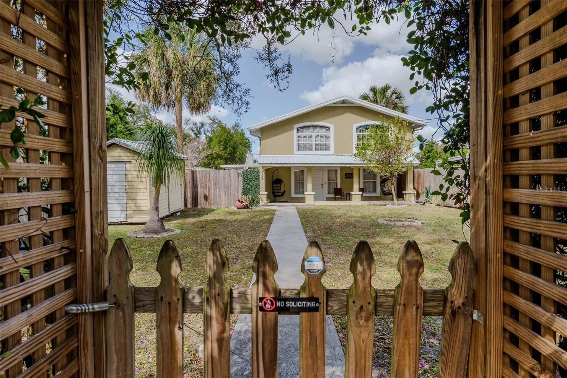 203 W Crest Avenue Tampa FL 33603