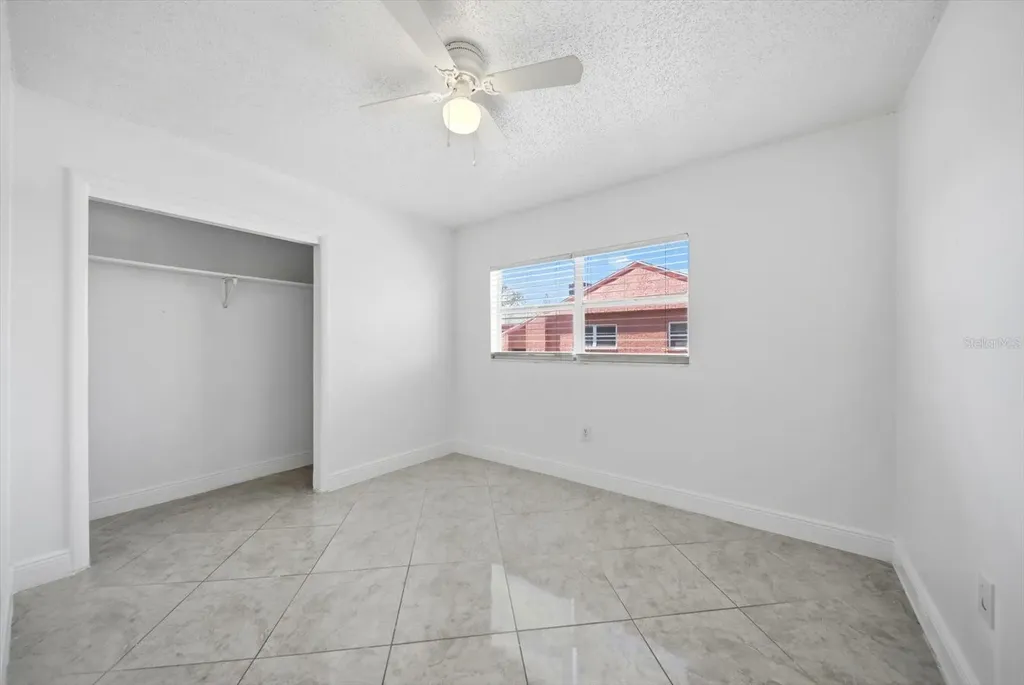 262 SW Monroe Circle N St Petersburg FL 33703