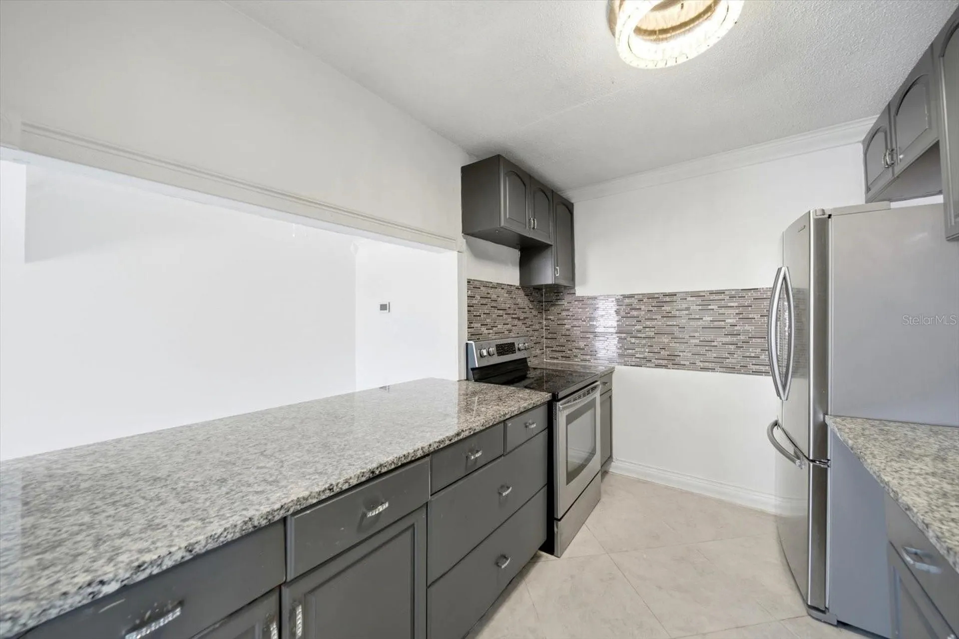 262 SW Monroe Circle N St Petersburg FL 33703