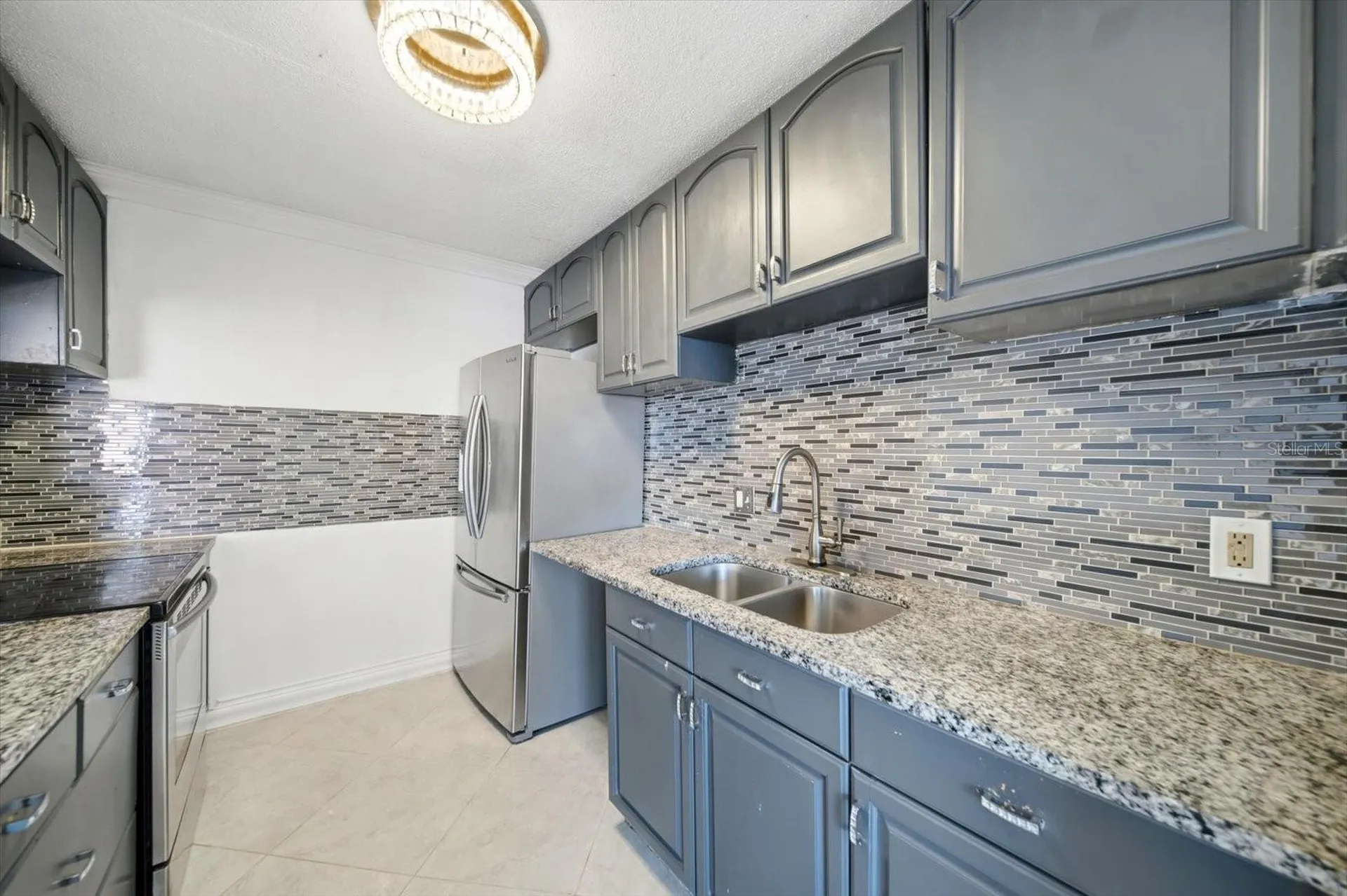 262 SW Monroe Circle N St Petersburg FL 33703