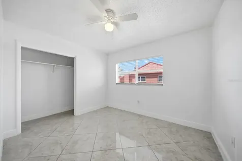 262 SW Monroe Circle N St Petersburg FL 33703