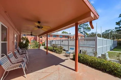 262 SW Monroe Circle N St Petersburg FL 33703