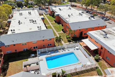 262 SW Monroe Circle N St Petersburg FL 33703