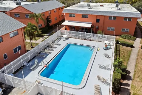 262 SW Monroe Circle N St Petersburg FL 33703