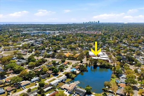 262 SW Monroe Circle N St Petersburg FL 33703