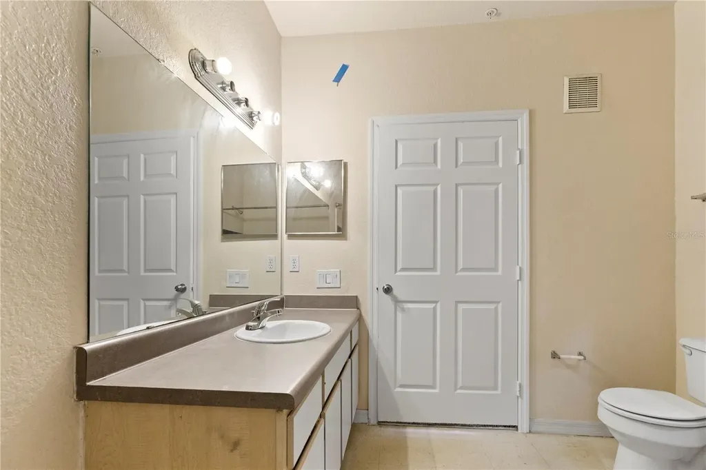 6021 Westgate Drive Orlando FL 32835
