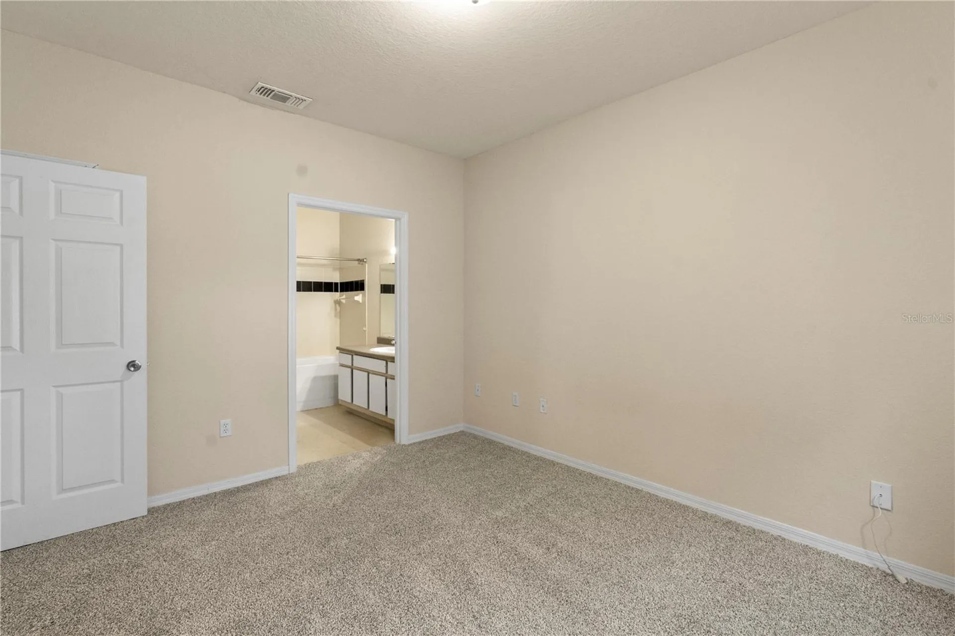 6021 Westgate Drive Orlando FL 32835