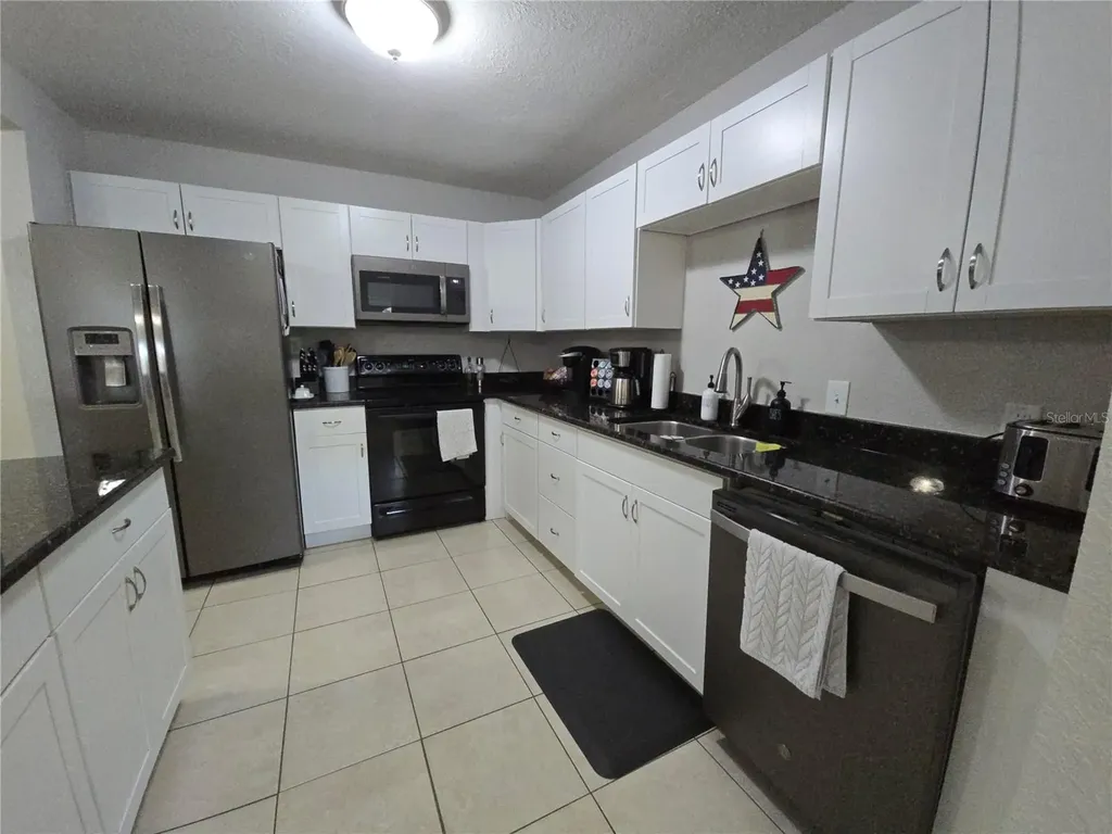1411 29th Street W Bradenton FL 34205