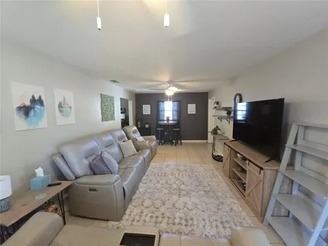 1411 29th Street W Bradenton FL 34205