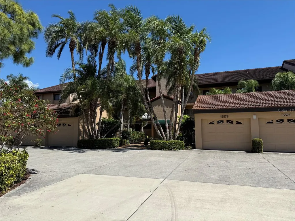 5547 Ashton Lake Drive Sarasota FL 34231