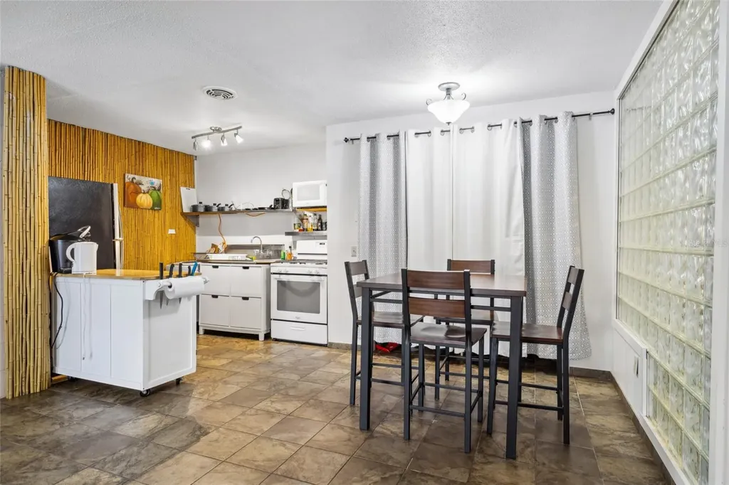 1700 SW 16th Court Gainesville FL 32608