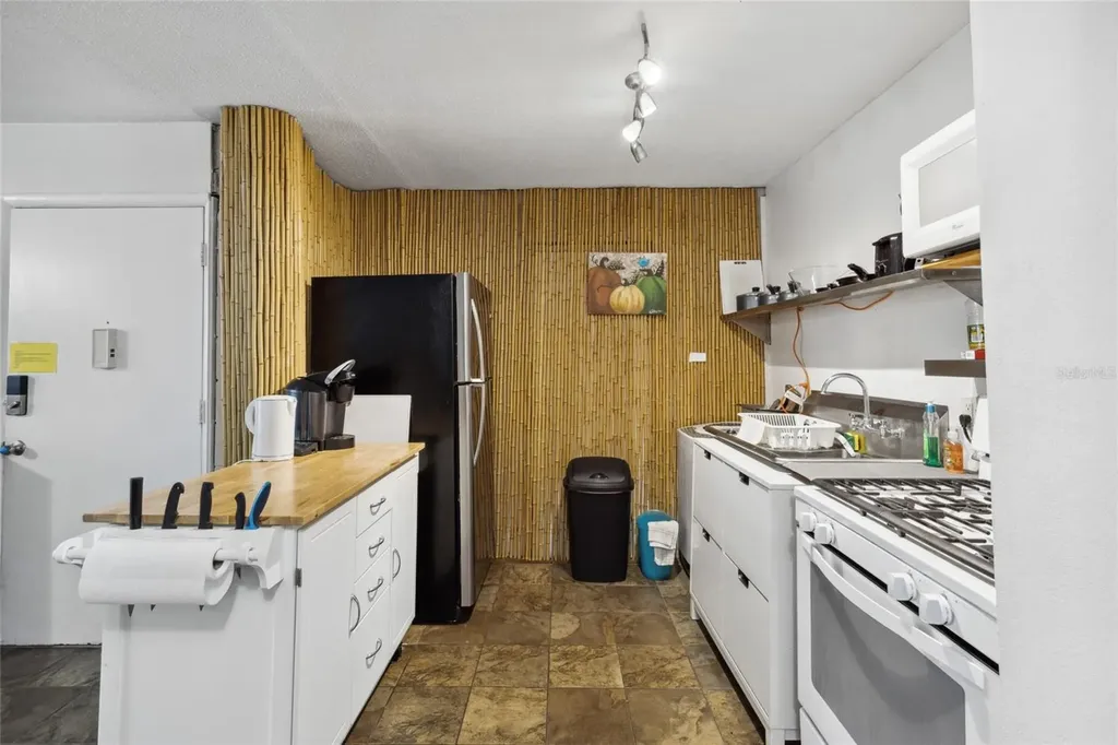 1700 SW 16th Court Gainesville FL 32608