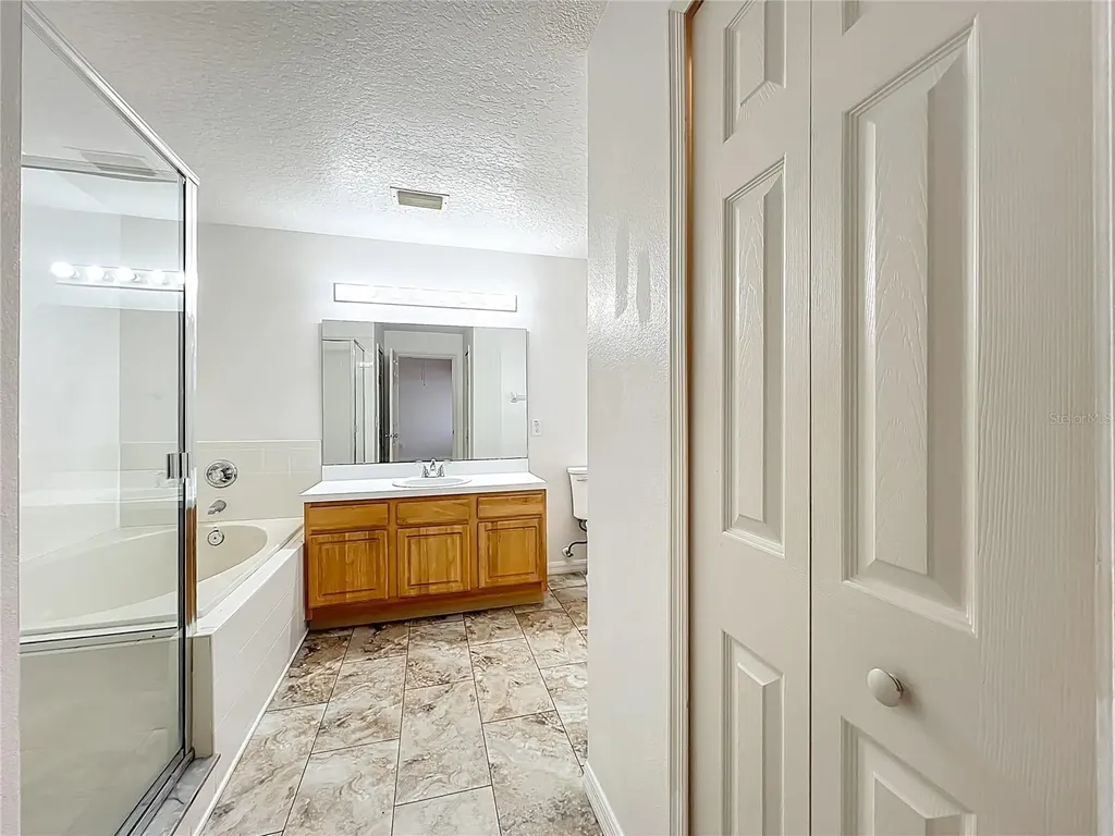 5065 Foxcroft Court Orlando FL 32808