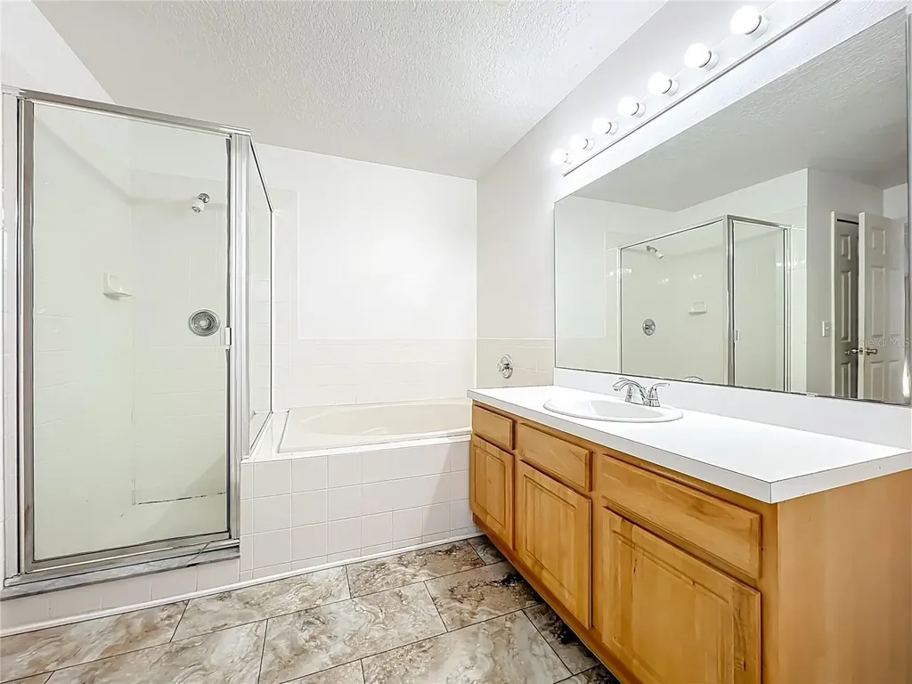5065 Foxcroft Court Orlando FL 32808