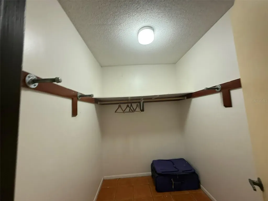 516 Orange Drive Altamonte Springs FL 32701