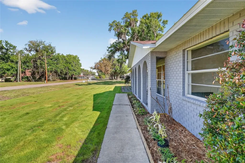 5505 Pheasant Drive Mulberry FL 33860