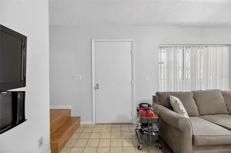 1879 Lichen Lane Clearwater FL 33760