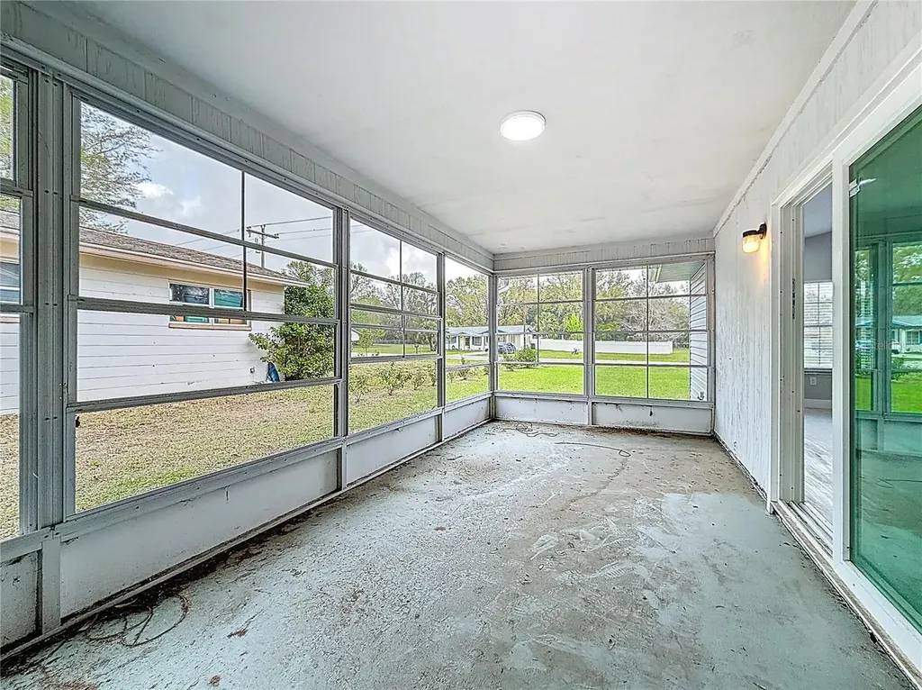 20174 SW Rainbow Lakes Boulevard Dunnellon FL 34431
