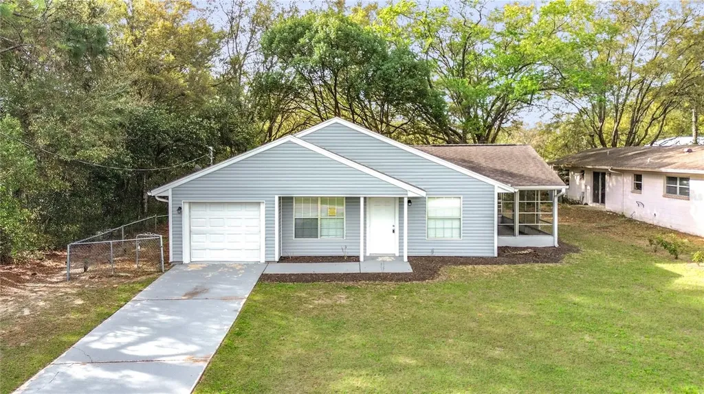 20174 SW Rainbow Lakes Boulevard Dunnellon FL 34431