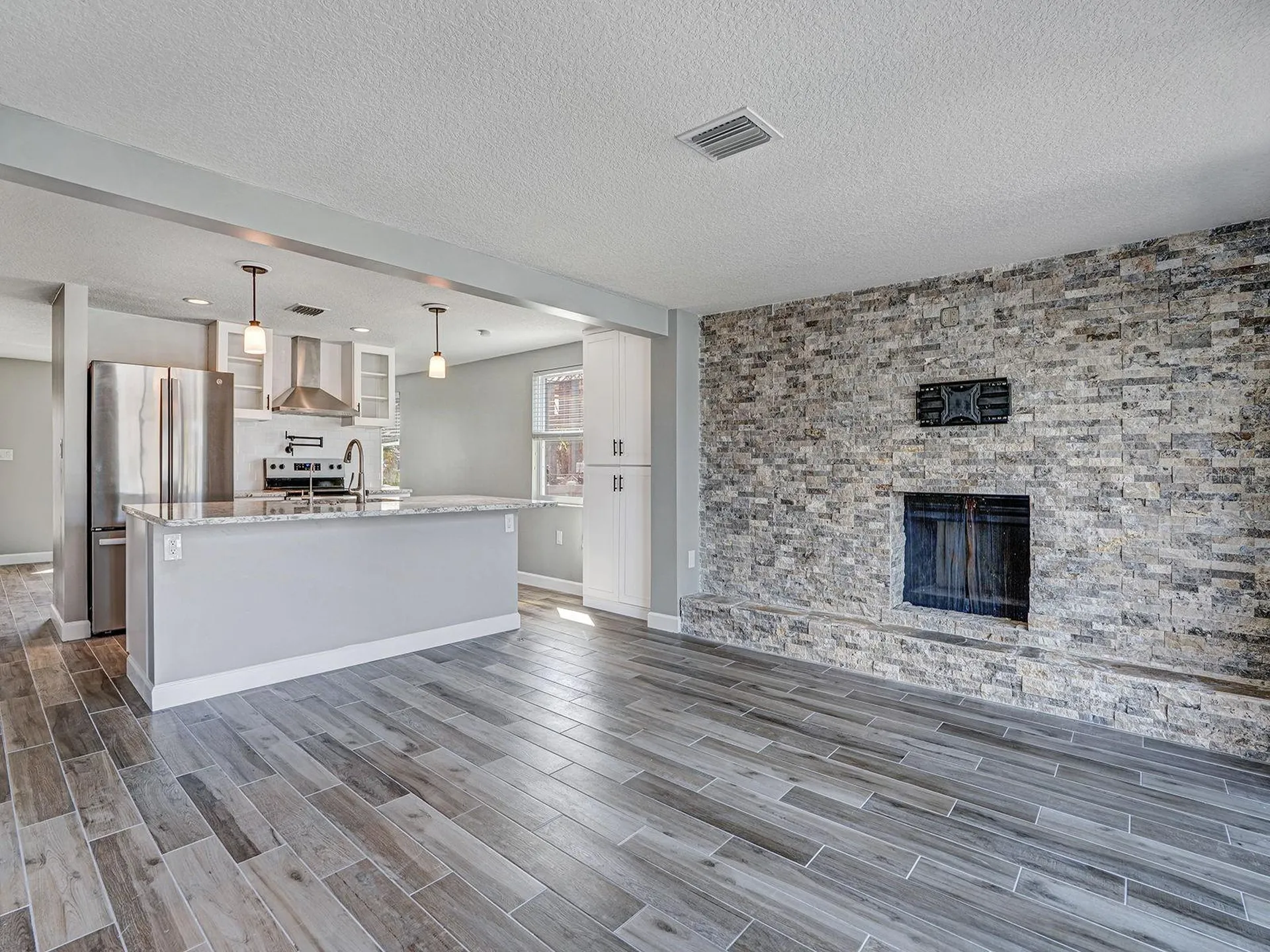 13727 Coco Hudson FL 34667