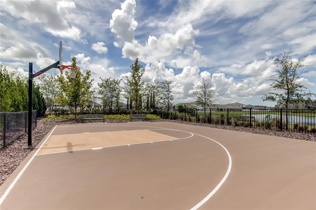906 Swaying Sawgrass Avenue Ruskin FL 33570
