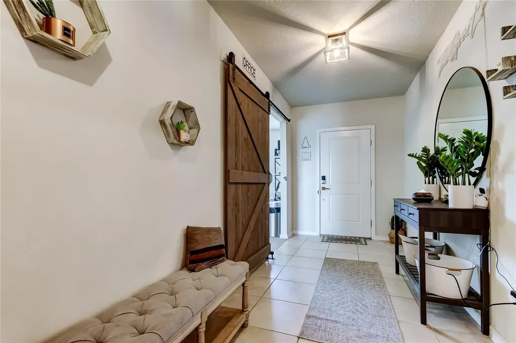 906 Swaying Sawgrass Avenue Ruskin FL 33570