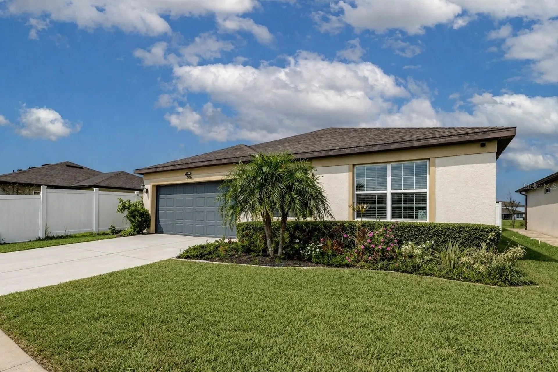 906 Swaying Sawgrass Avenue Ruskin FL 33570