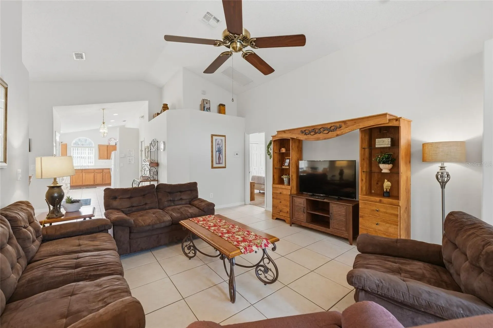 2555 Oneida Loop Kissimmee FL 34747