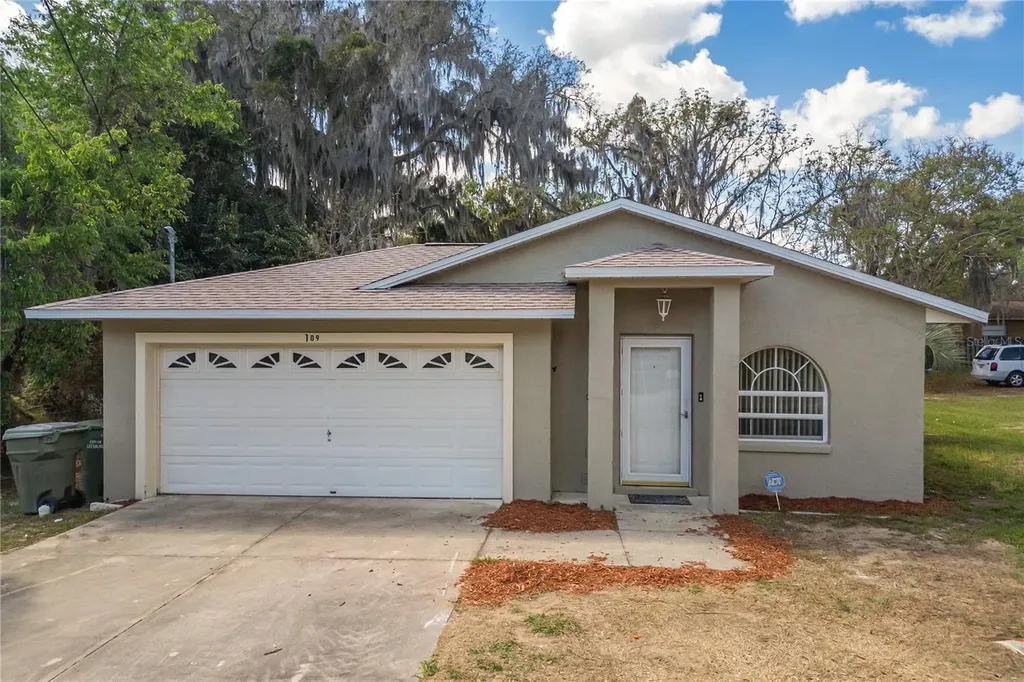 109 N Faulkner Avenue Leesburg FL 34748