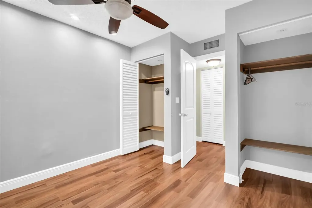 1400 Pine Glen Lane Tarpon Springs FL 34688