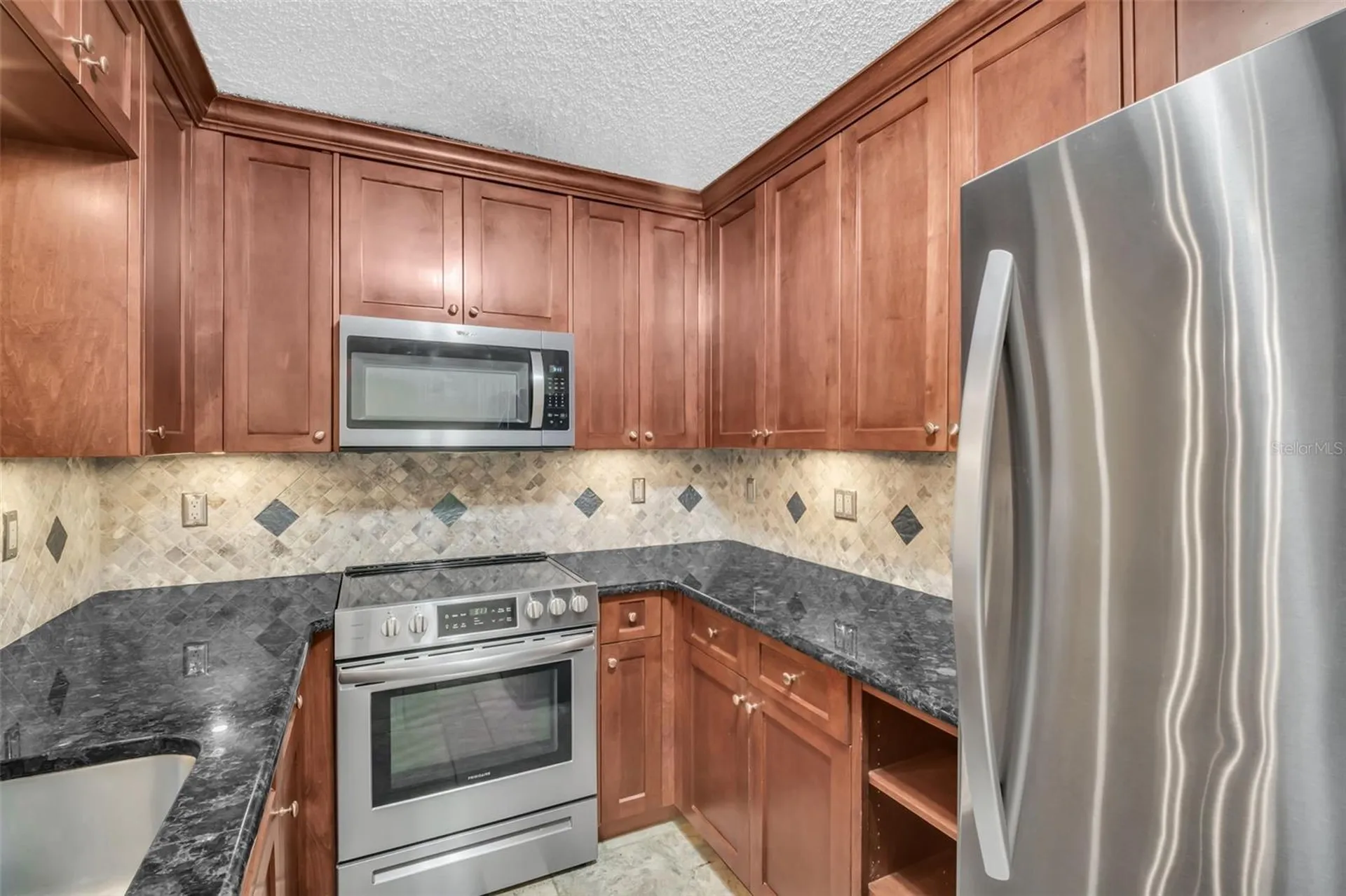 1400 Pine Glen Lane Tarpon Springs FL 34688